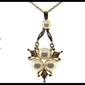 Vintage Pearl Necklace